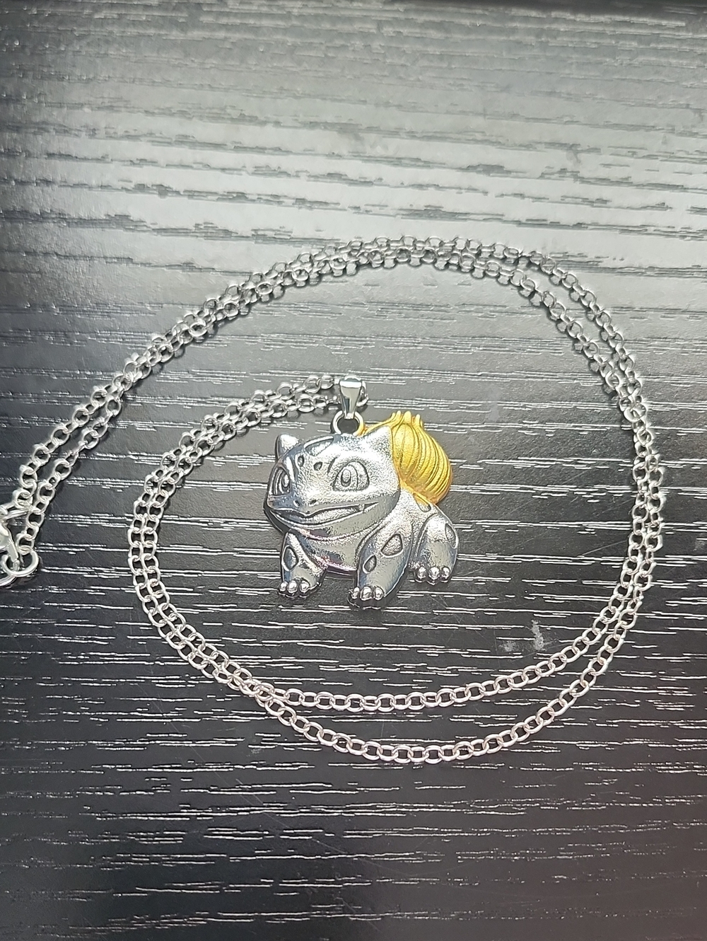 Silver Bulbasaur Pendant Necklacr - Picture 2 of 5